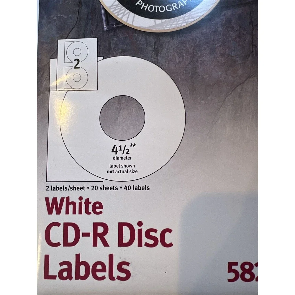 Avery - Matte White CD/CD-R Labels - For Laser Printers - 5824 - 31 labels